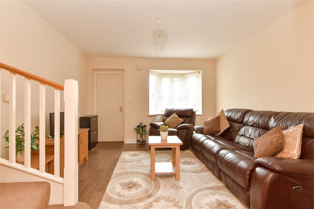 Property photo 2 of 10 Lounge