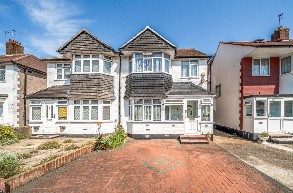 Property photo 1 of 17 Picture No. 03