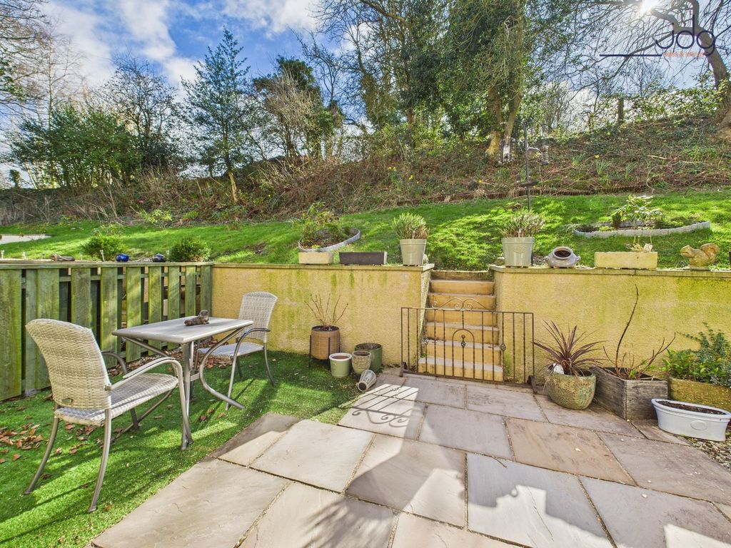 Property photo 2 of 13 Garden