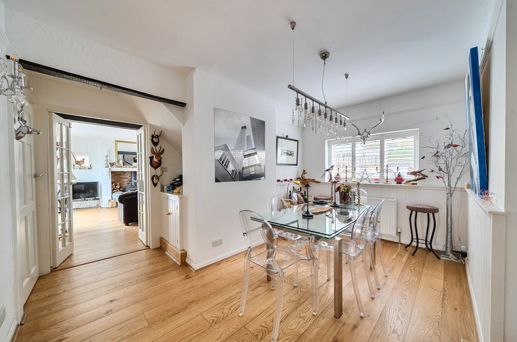 Property photo 3 of 32 1416868-16-6998B3...