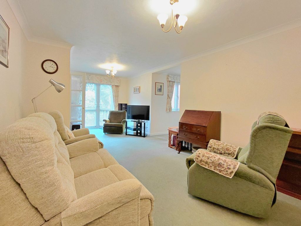 Property photo 3 of 15