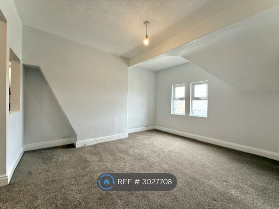 Property photo 2 of 14 Living Room
