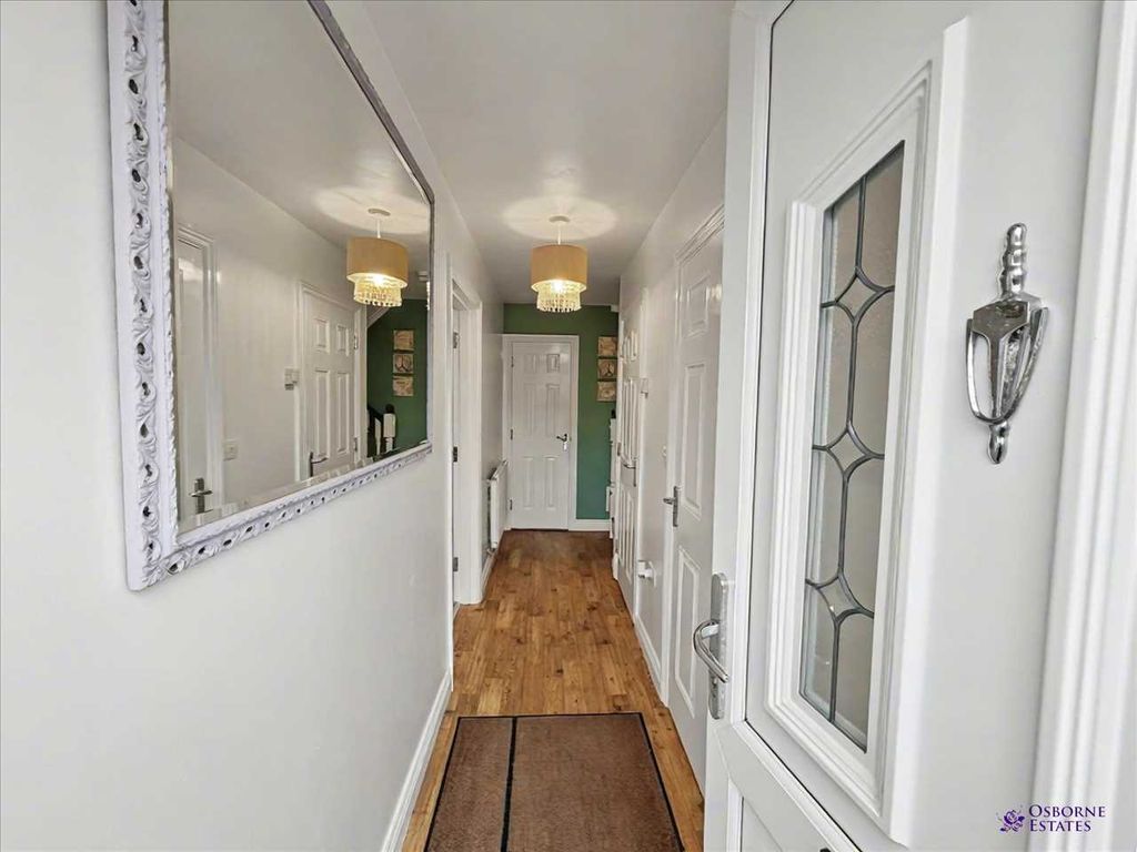 Property photo 3 of 28 Hall