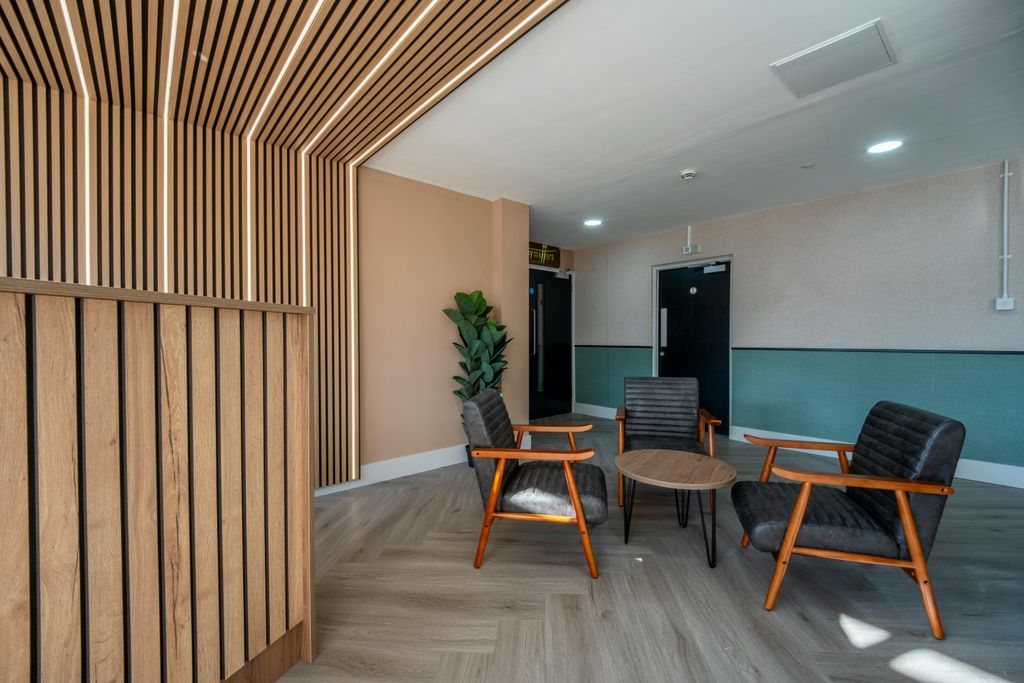 Property photo 3 of 12 Ne33Pf-82.Jpg