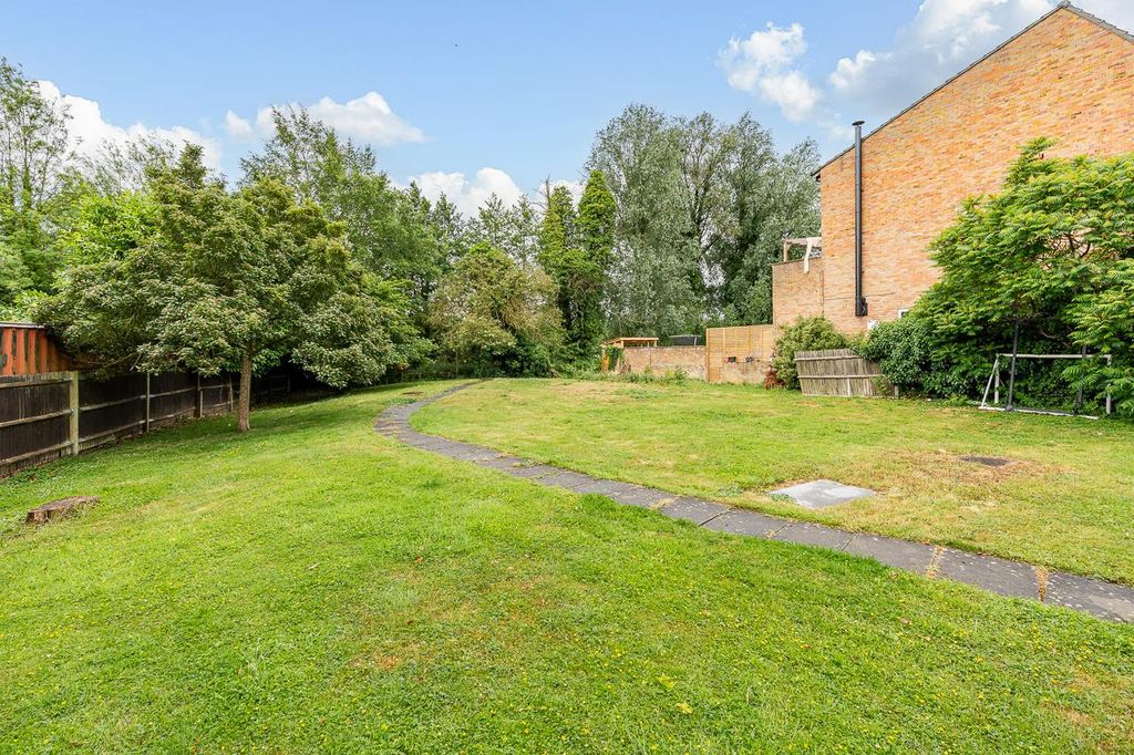 Property photo 2 of 12 External-S.Jpg