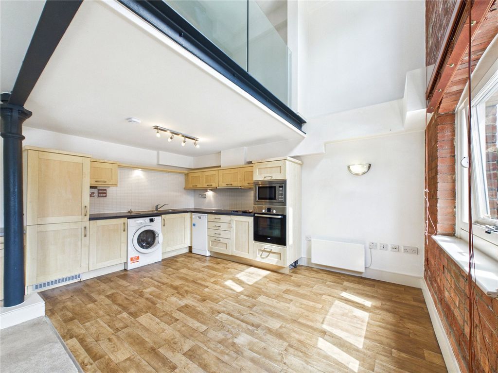 Property photo 1 of 16 Picture No. 03