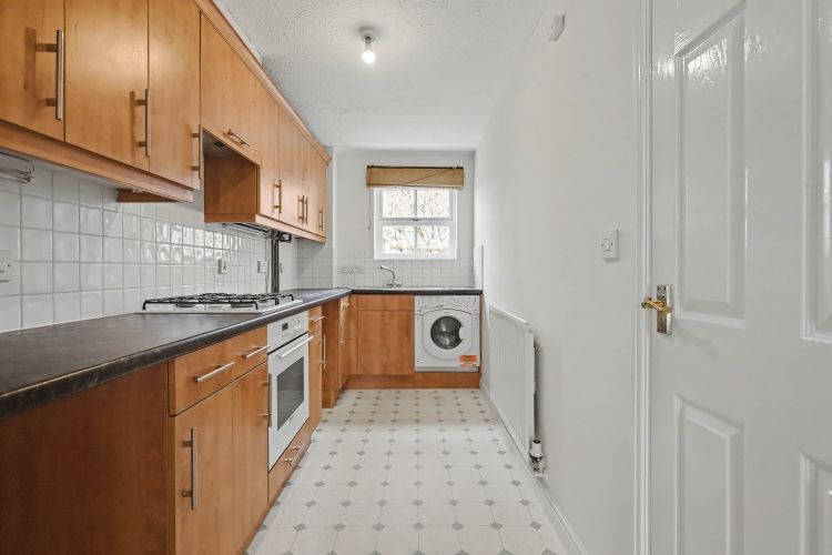 Property photo 2 of 9 325420