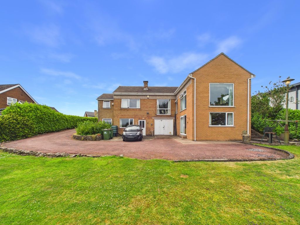 Property photo 1 of 50