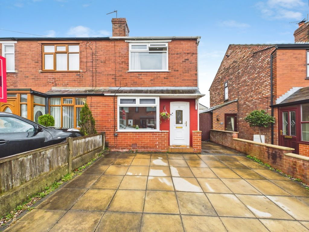 Property photo 1 of 17