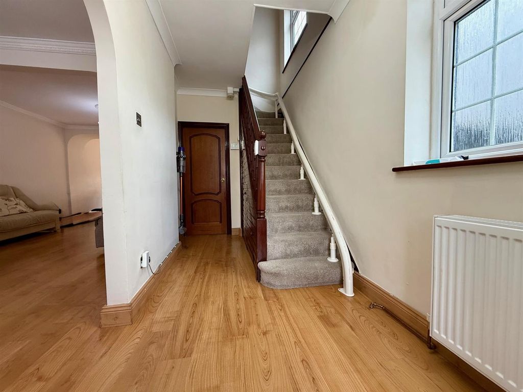 Property photo 2 of 19 Img_2940.Jpeg