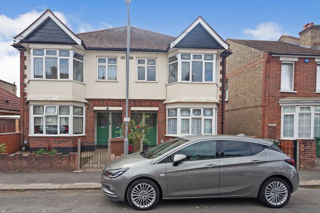 Property photo 1 of 11 1