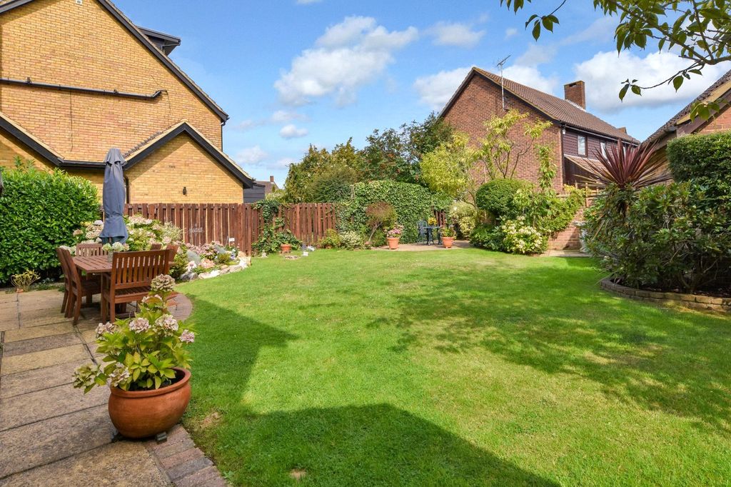 Property photo 2 of 36 Picture No. 35
