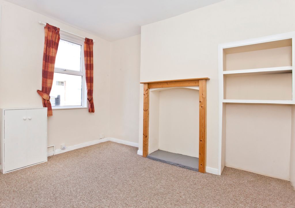 Property photo 3 of 7