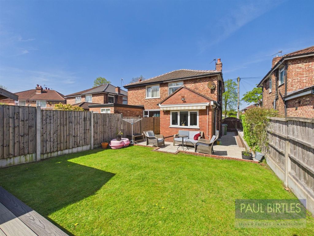 Property photo 2 of 18 Cam01301G0-Pr0757-Still028.Jpg