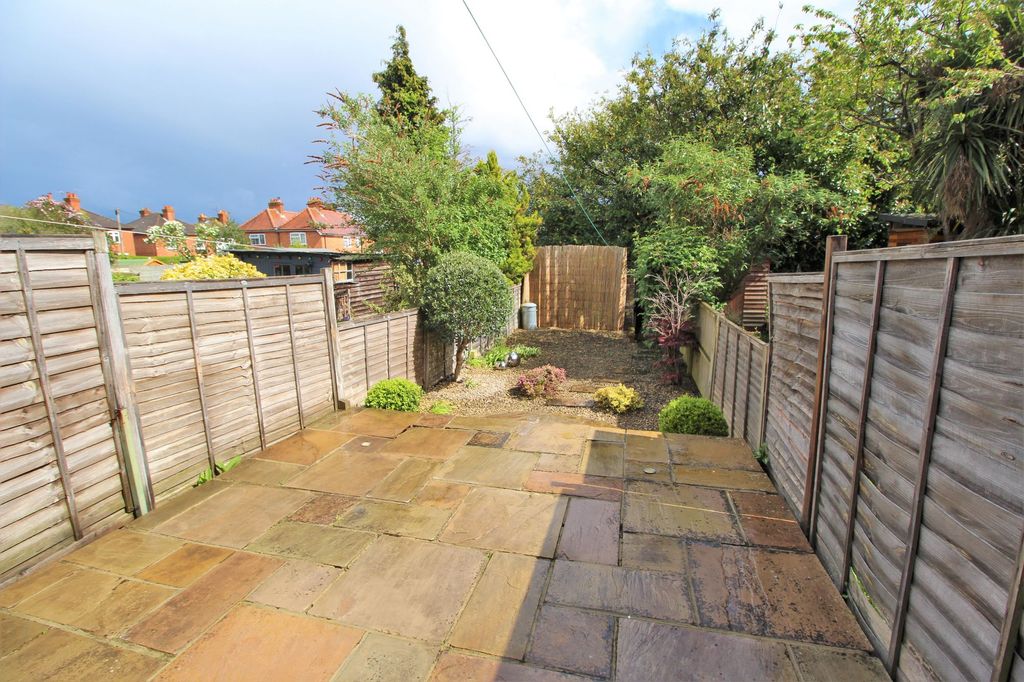 Property photo 2 of 8 Garden