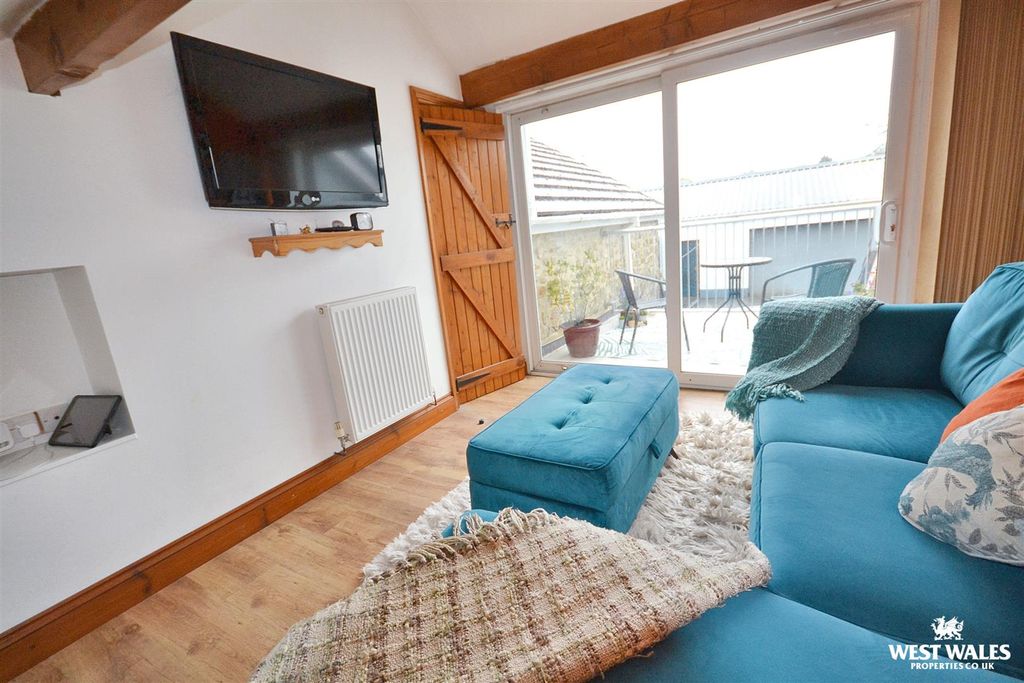 Additional image 32 of 6 bed detached bungalow for saleKings Park, Templeton, Narberth SA67