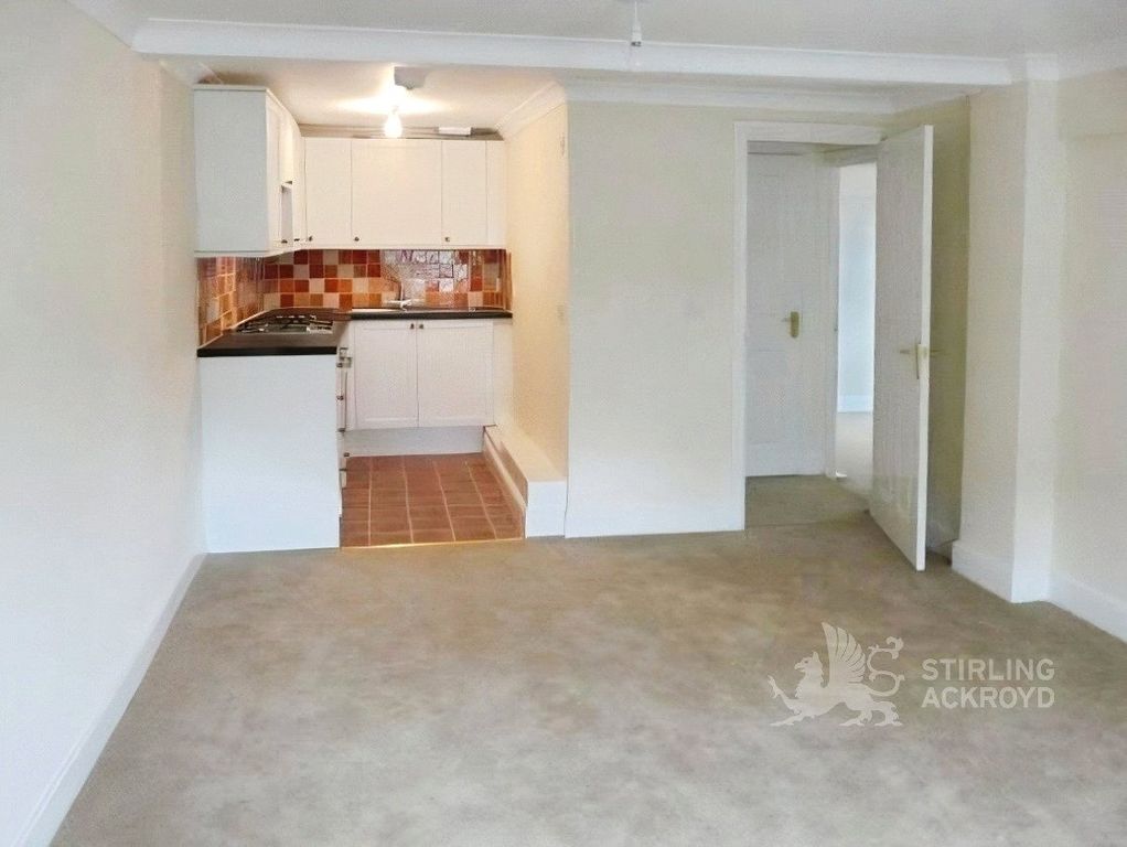 Property photo 3 of 4 Reception/Kitchen