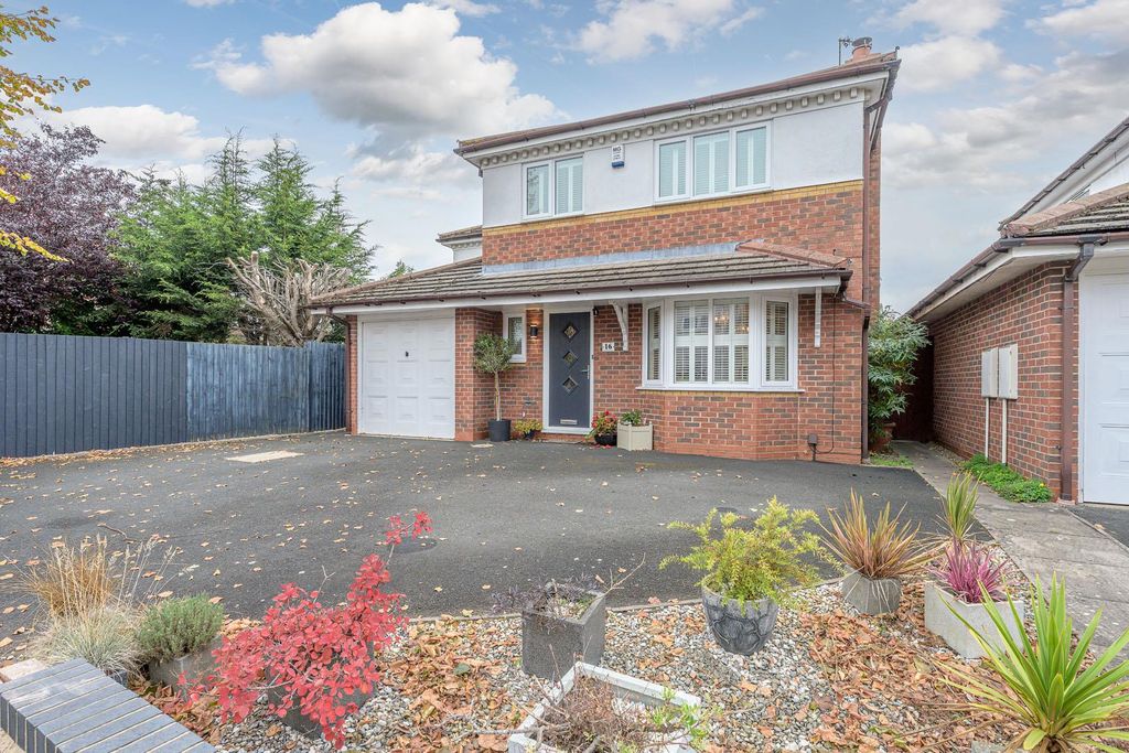 Property photo 1 of 40