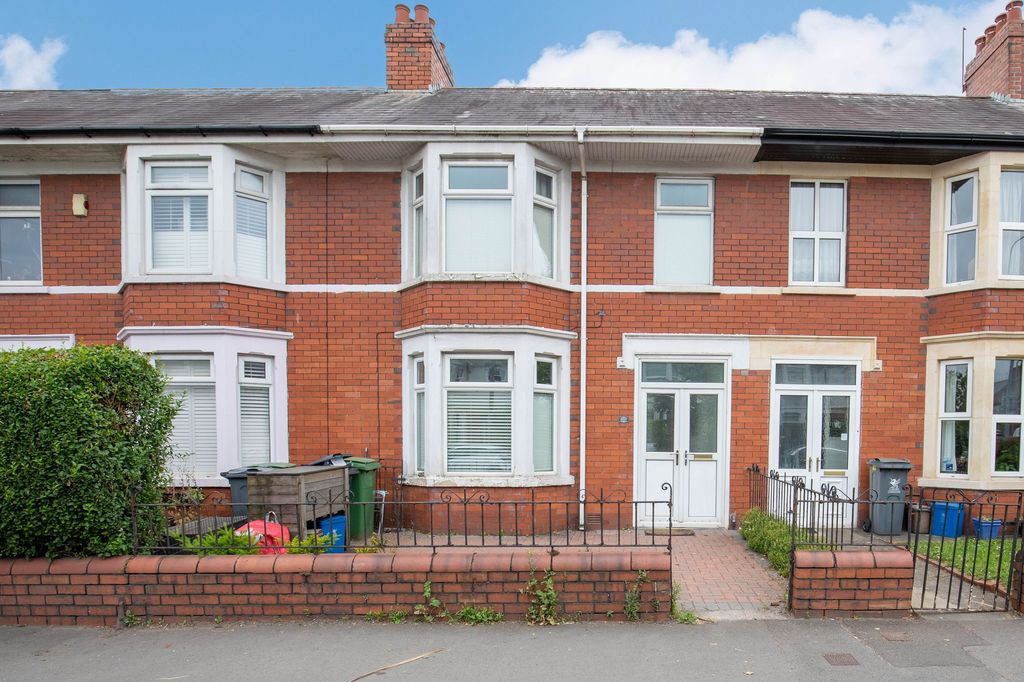 Property photo 1 of 19