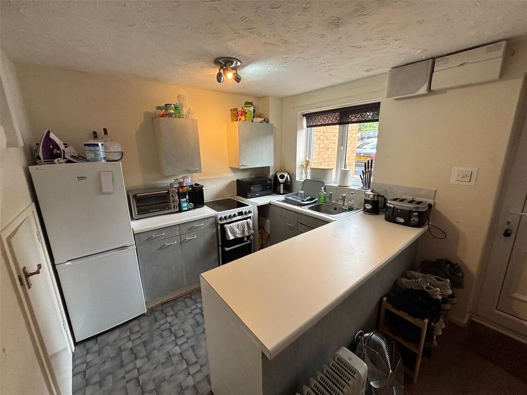 Property photo 2 of 6 Picture No. 06