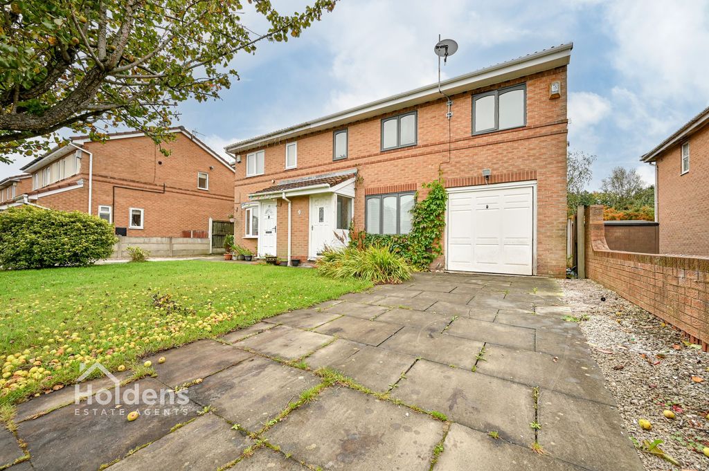 Property photo 1 of 21