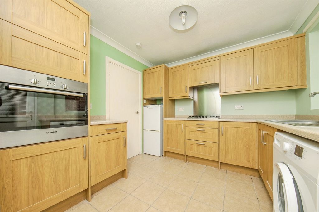 Property photo 3 of 15