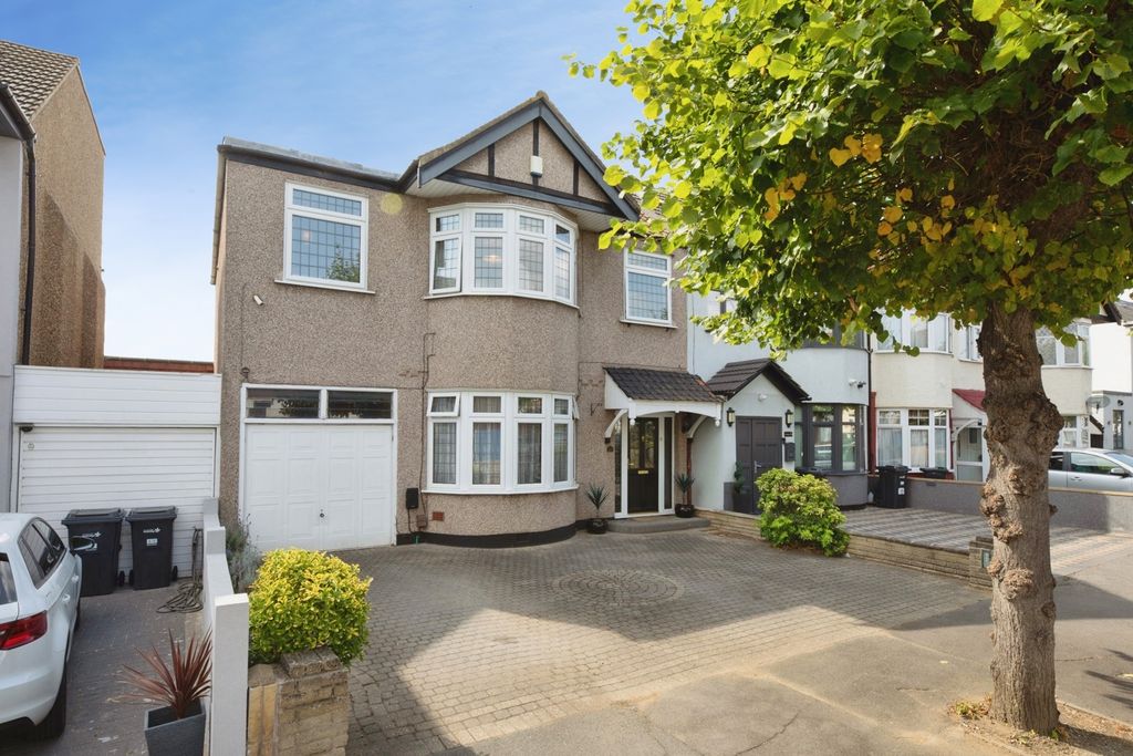 Property photo 1 of 19 Pbox-Img.Jpg
