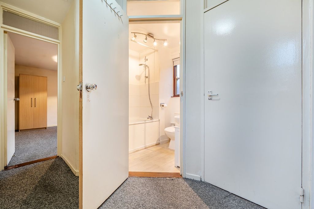 Property photo 3 of 14 Picture No. 05