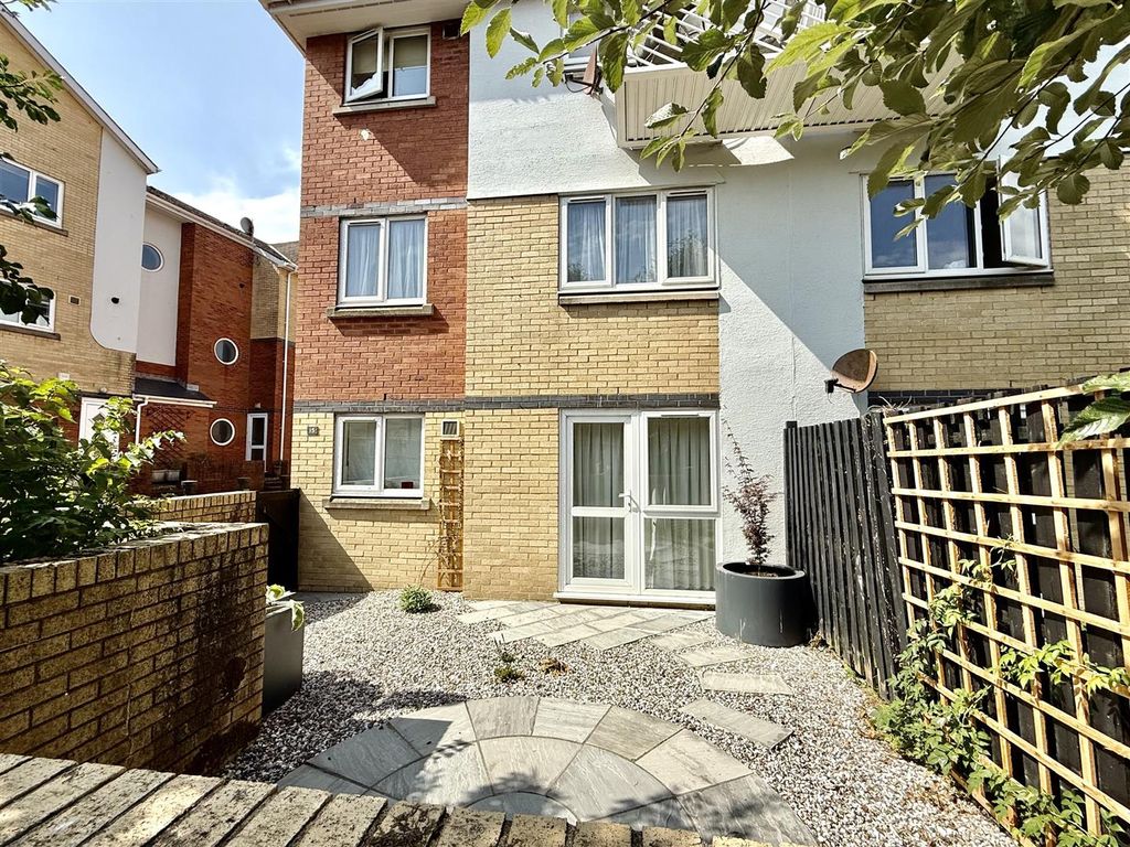 Property photo 3 of 18 Img_2230.Jpg