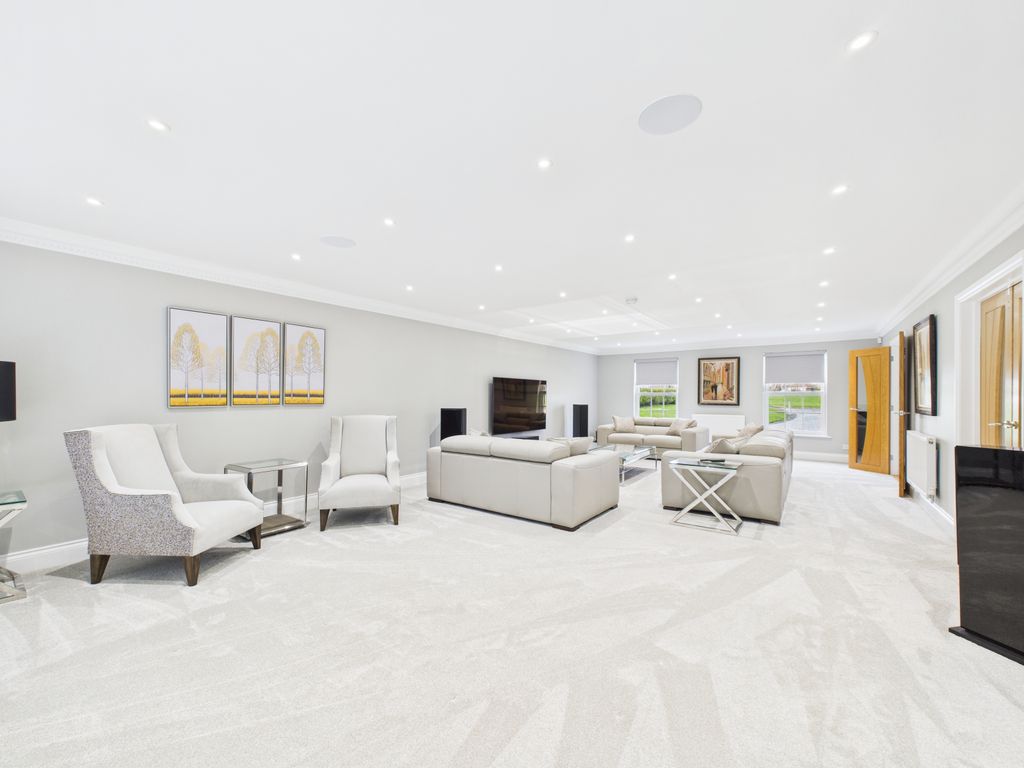 Additional image 9 of 5 bed detached house to rentSkylark Meadows, Whiteley PO15