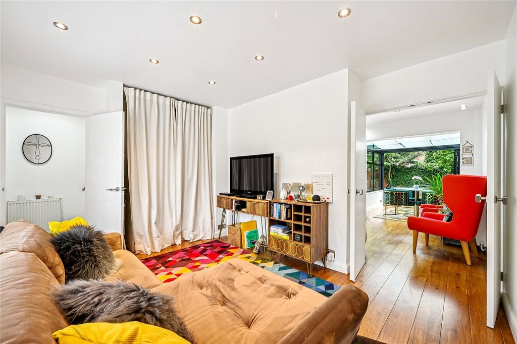 Property photo 2 of 12 Reception