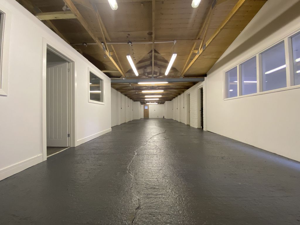 Property photo 1 of 5 Detached Workshop/Storage Unit