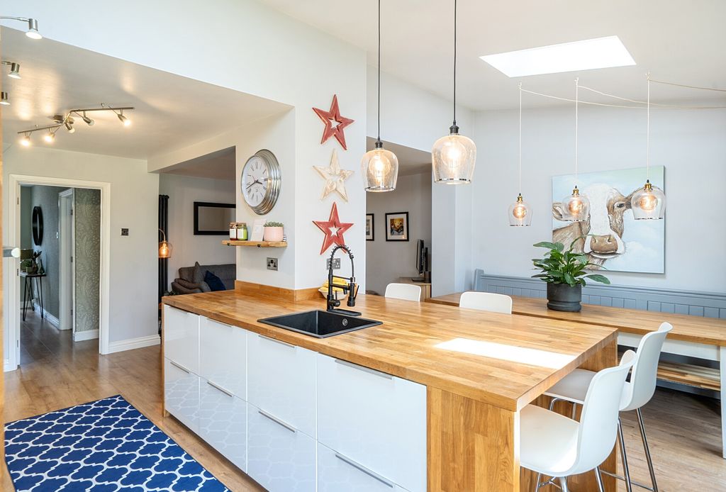 Property photo 3 of 25 1484227-14-6A453c...