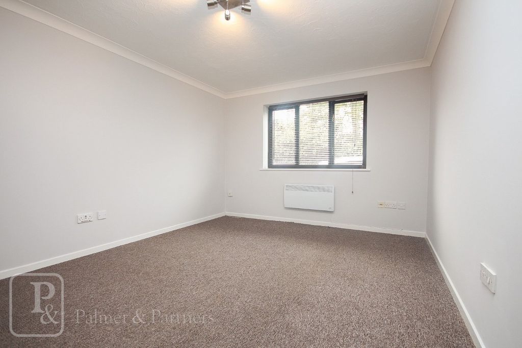 Property photo 3 of 6 Picture No. 07
