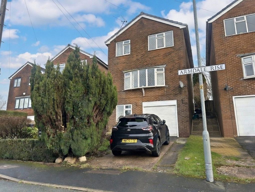 Property photo 1 of 16 External