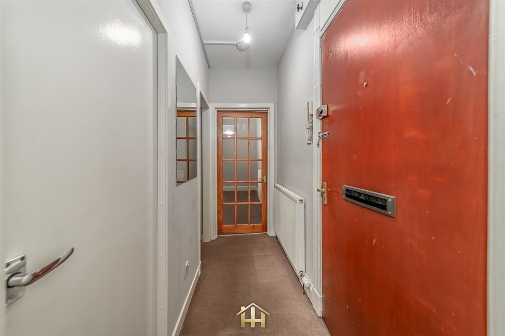 Property photo 2 of 11 57 Cleghorn St 060125 Edit (7 Of 13).Jpg