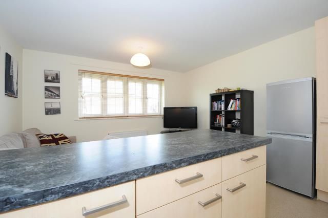 Property photo 3 of 7 Kitchen