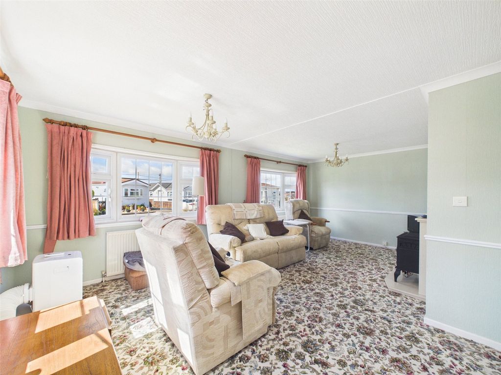 Property photo 2 of 13 Picture No. 03