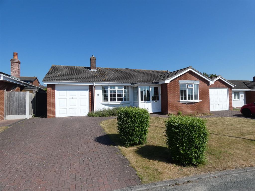 Property photo 1 of 17 Front.Jpg