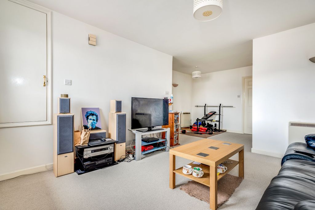 Property photo 2 of 7 2