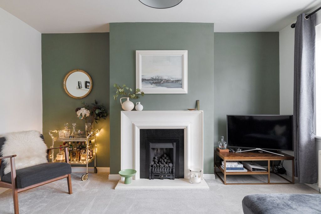 Property photo 3 of 37