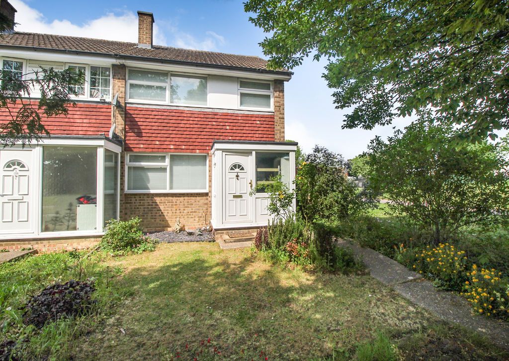 Property photo 1 of 19 Front