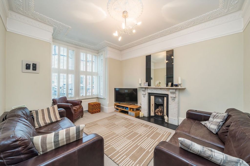 Property photo 2 of 7