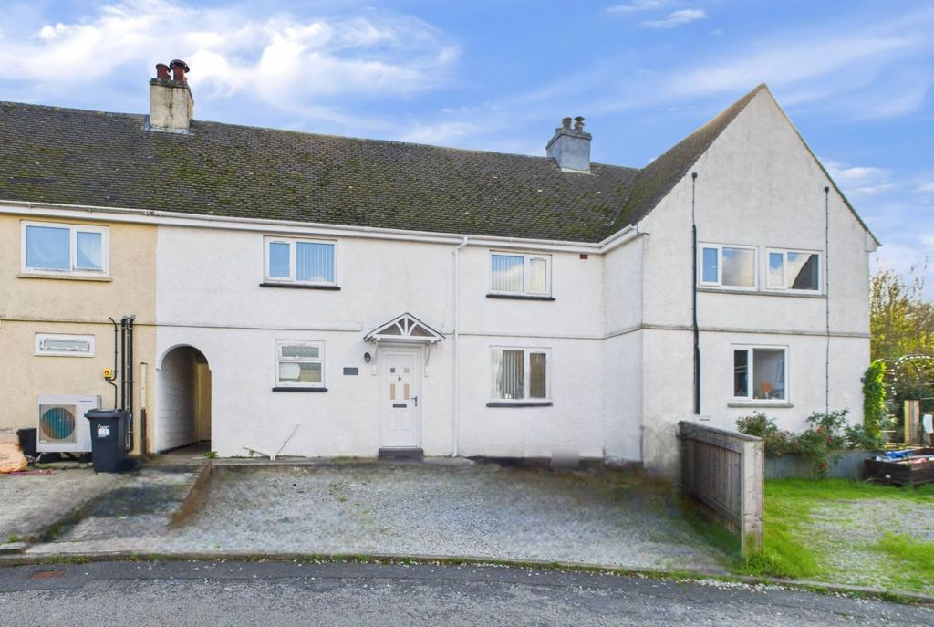 Property photo 2 of 21