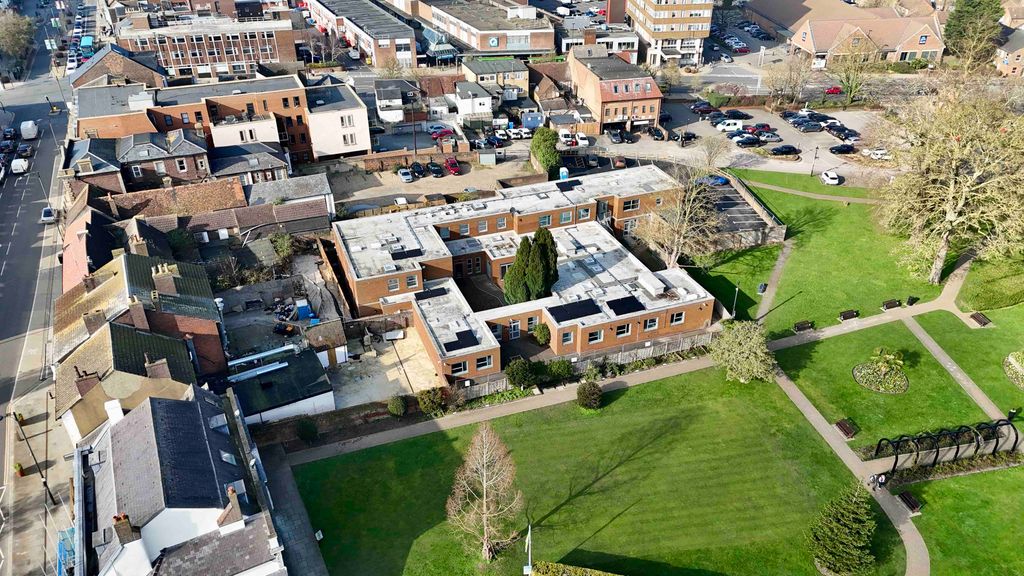 Property photo 2 of 10