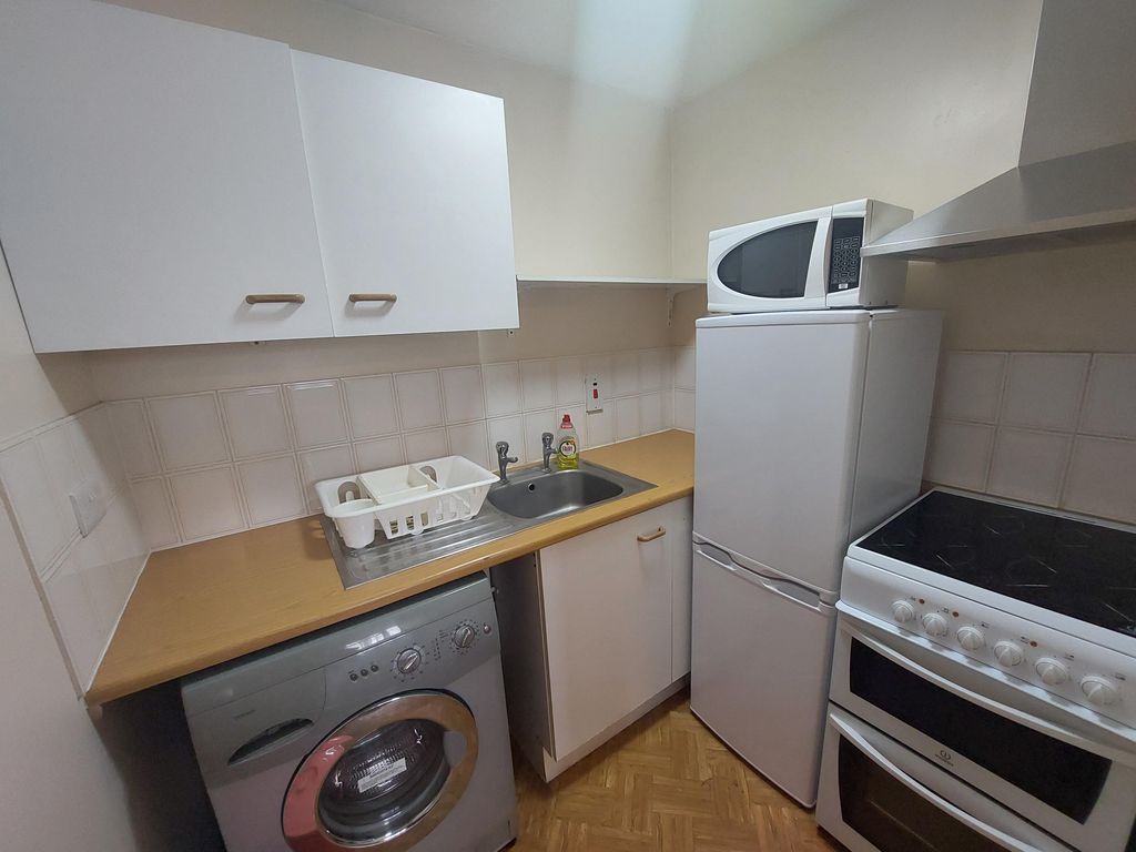 Property photo 1 of 5 Kitchen