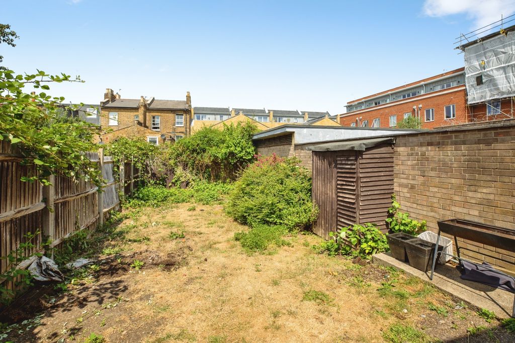 Property photo 3 of 20