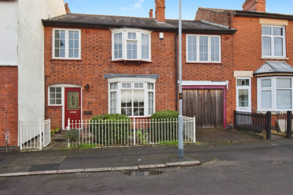 Property photo 1 of 17