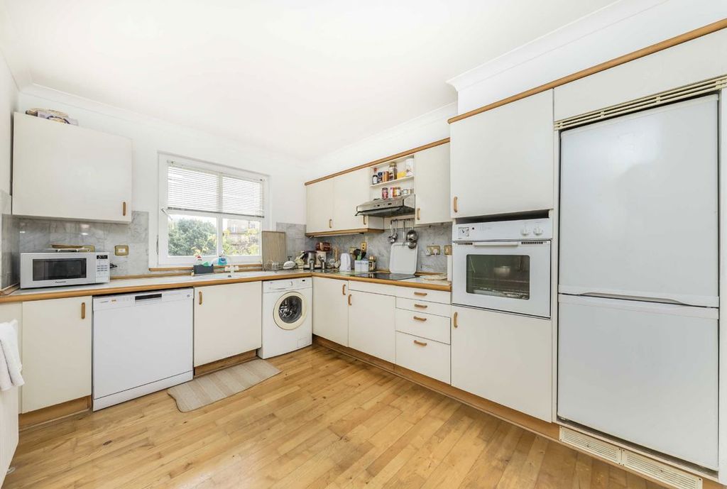 Property photo 3 of 9