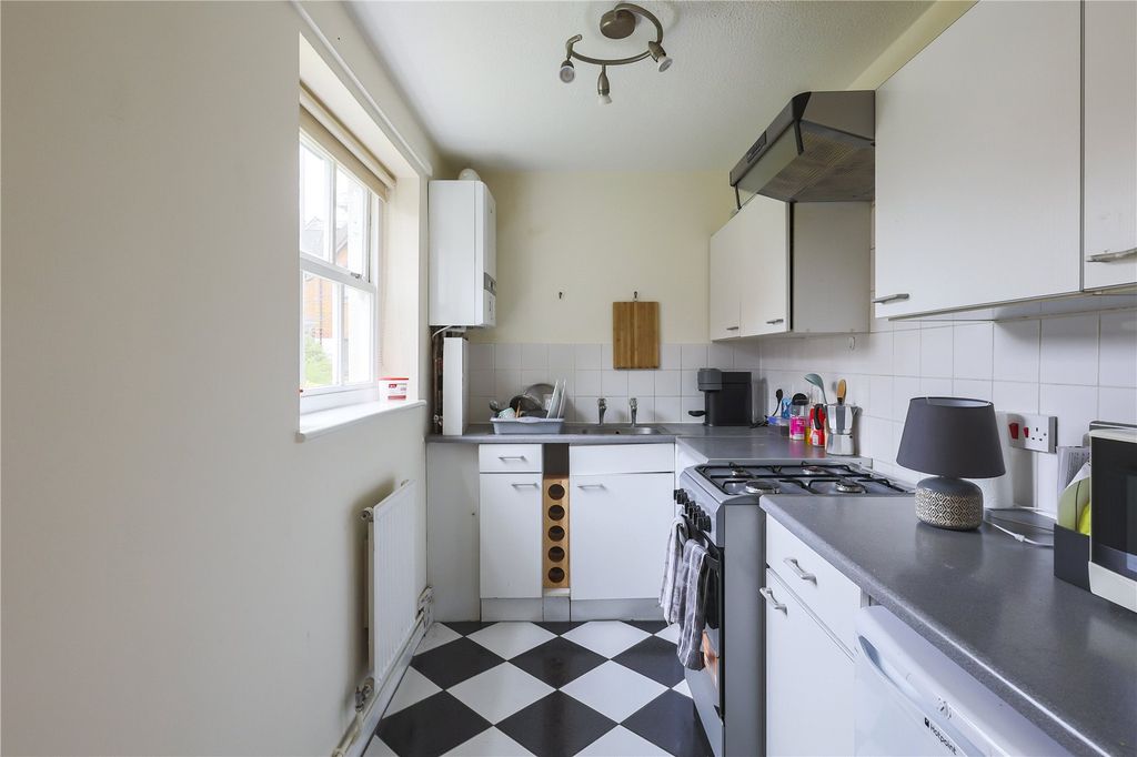 Property photo 3 of 7 Picture No. 24